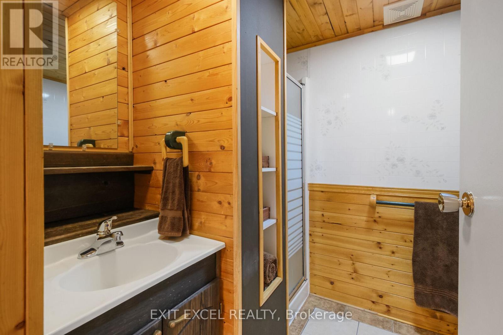 Photo 26 of 396 Roxdale Avenue, Ottawa ON