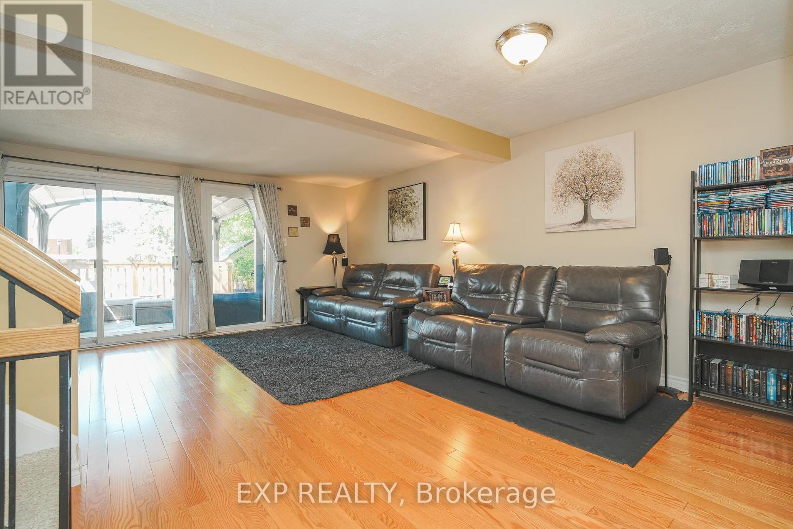 Photo 11 of 66 Malvern Drive, Ottawa ON