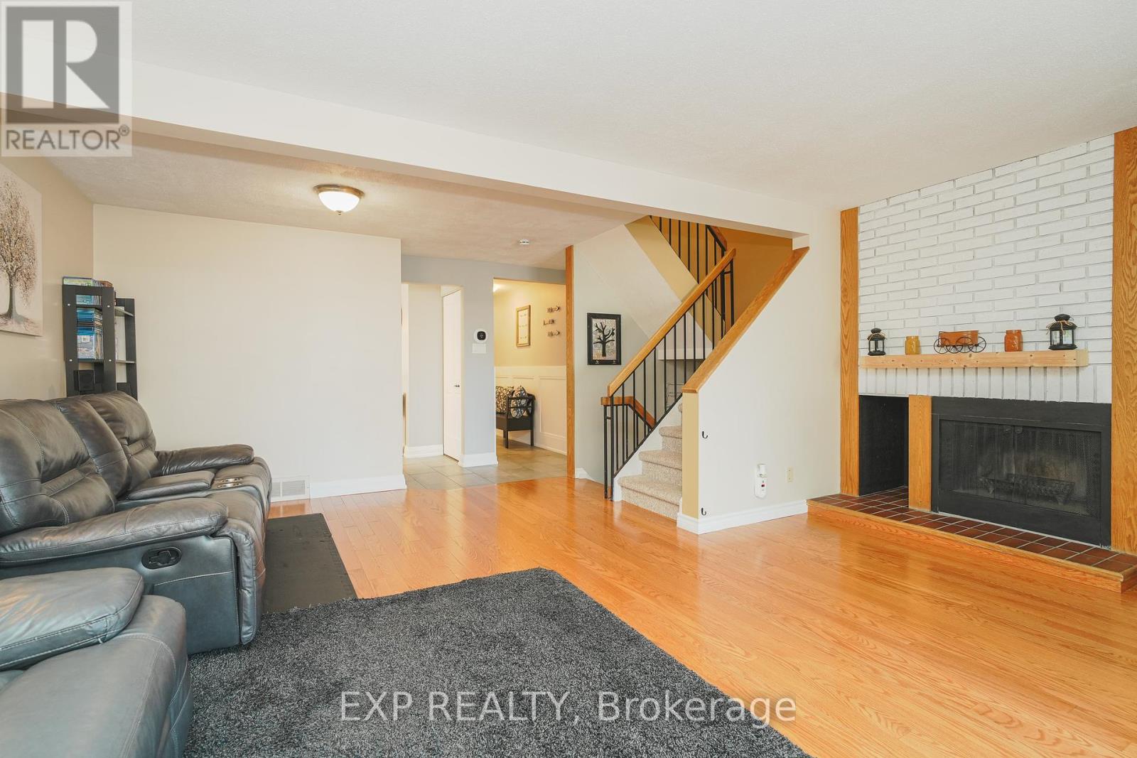 Photo 14 of 66 Malvern Drive, Ottawa ON