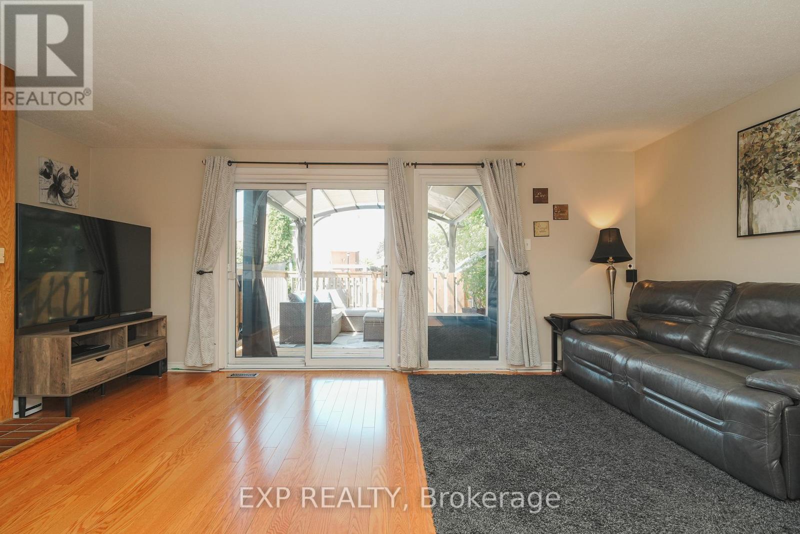 Photo 16 of 66 Malvern Drive, Ottawa ON