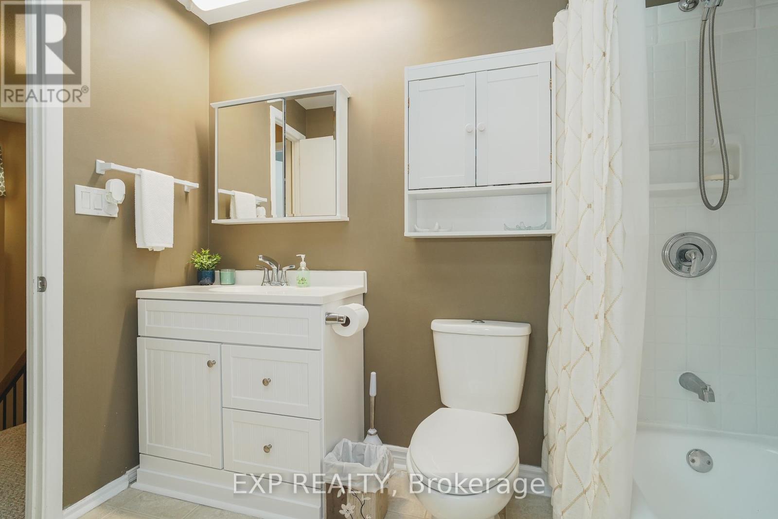 Photo 22 of 66 Malvern Drive, Ottawa ON