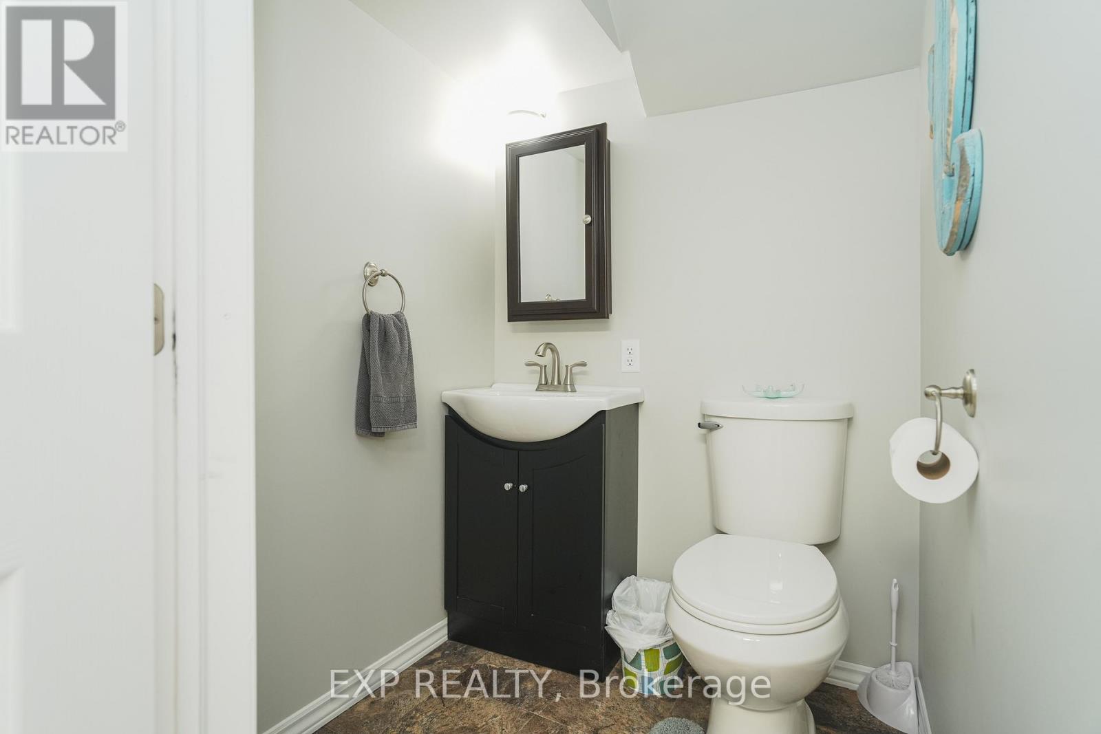 Photo 31 of 66 Malvern Drive, Ottawa ON