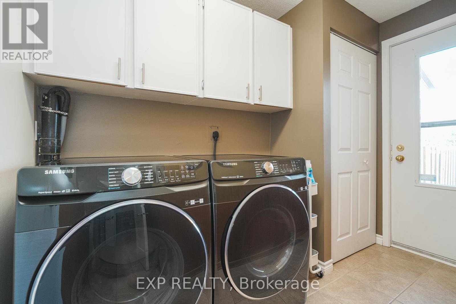 Photo 9 of 66 Malvern Drive, Ottawa ON