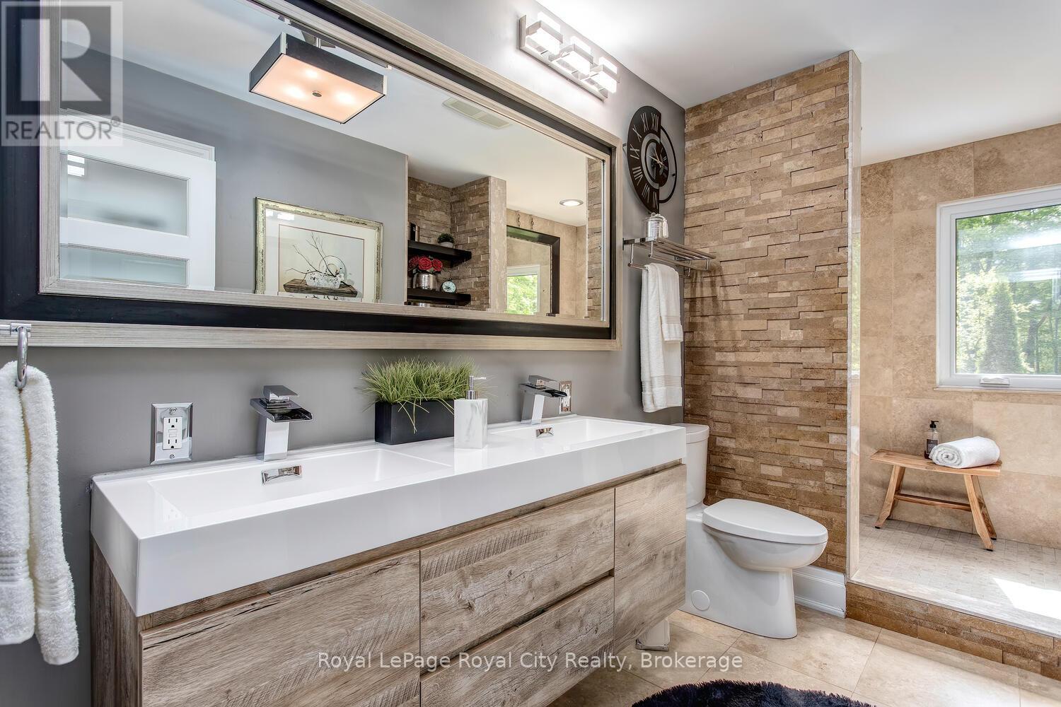 Photo 32 of 1158 Conservation Road E, Milton ON