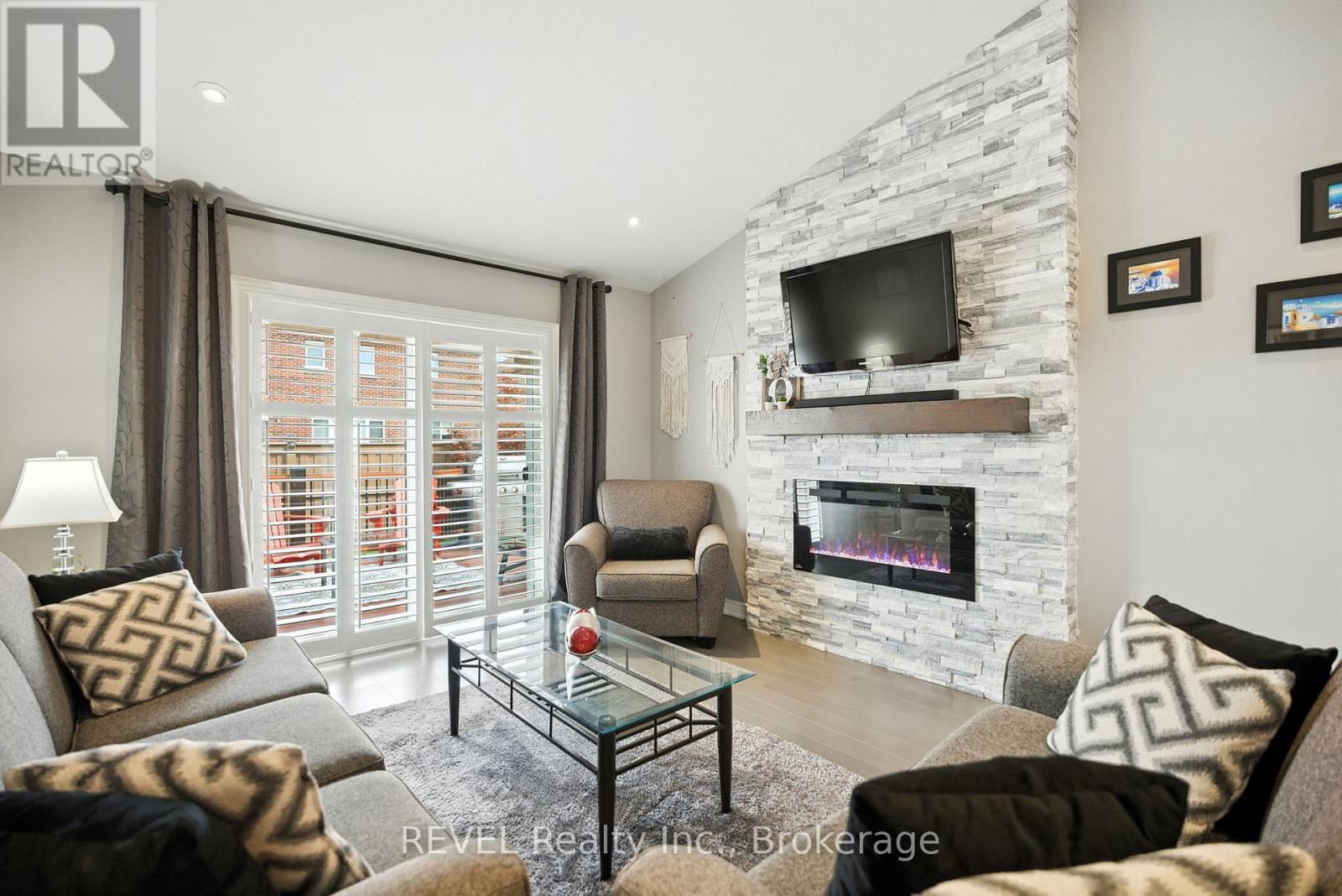Photo 15 of 6283 Dores Drive, Niagara Falls ON