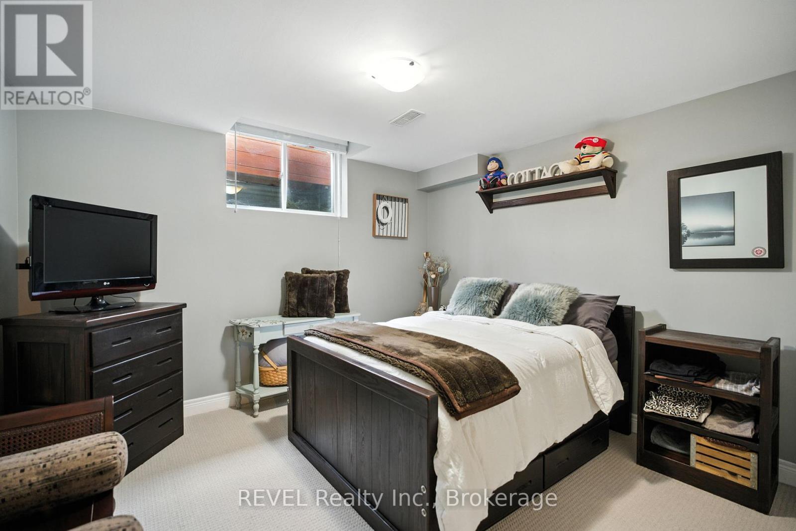 Photo 27 of 6283 Dores Drive, Niagara Falls ON