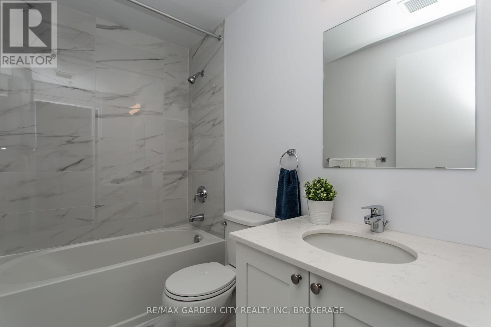 Photo 16 of 408 7711 Green Vista Gate Avenue, Niagara Falls ON