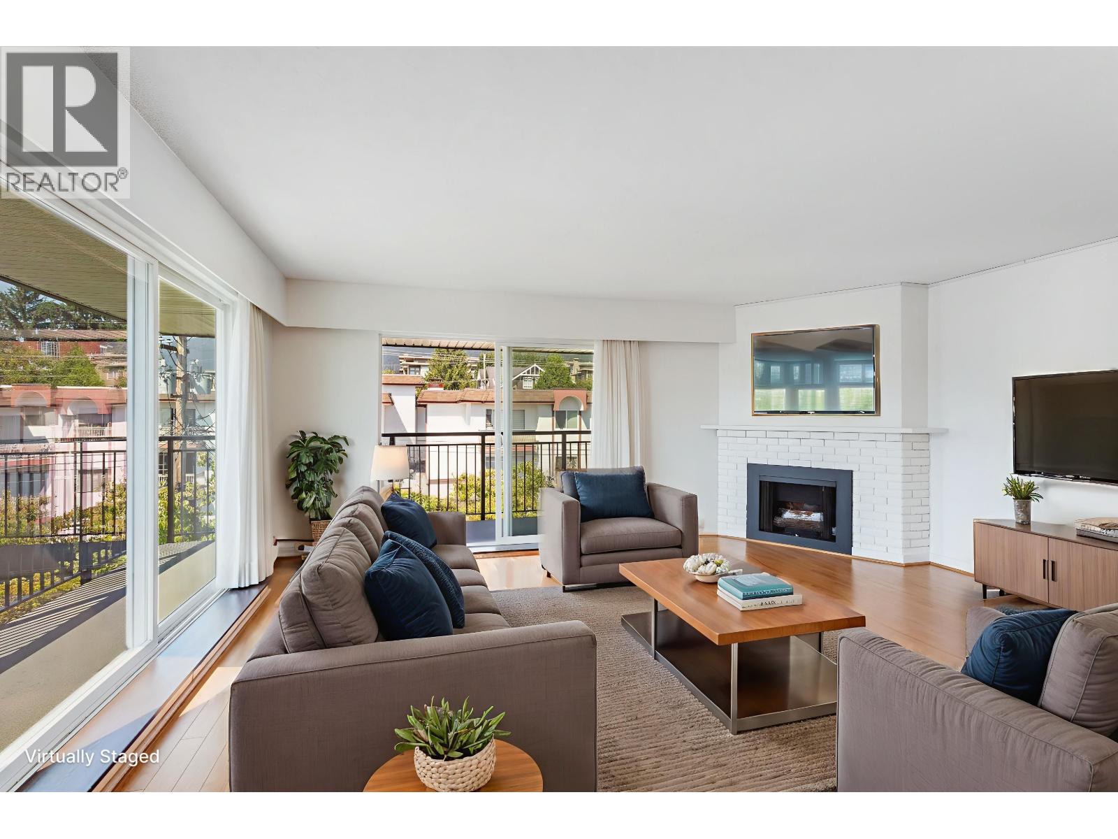 Photo 4 of 303 134 W 20th Street, North Vancouver BC