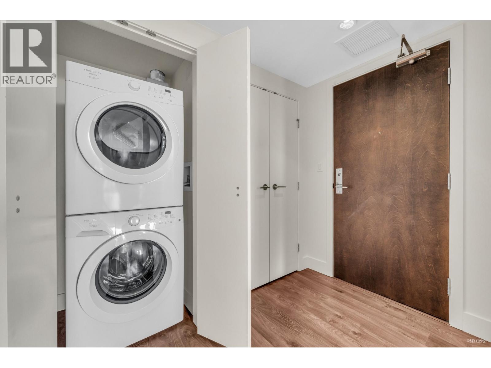 Photo 16 of 1005 1550 Fern Street, North Vancouver BC
