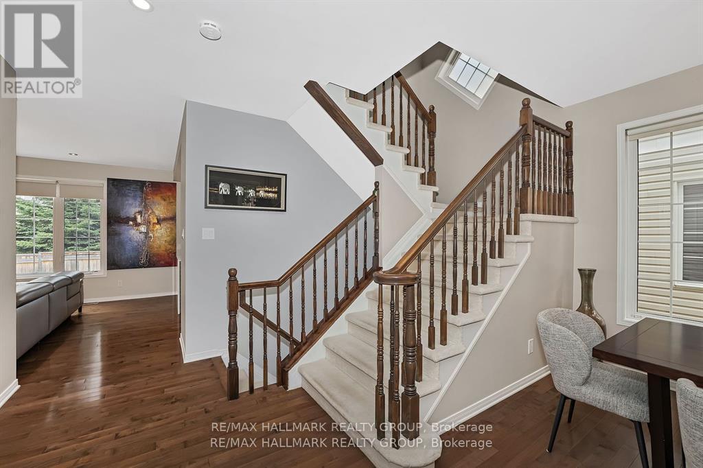 Photo 10 of 137 Stedman Street, Ottawa ON