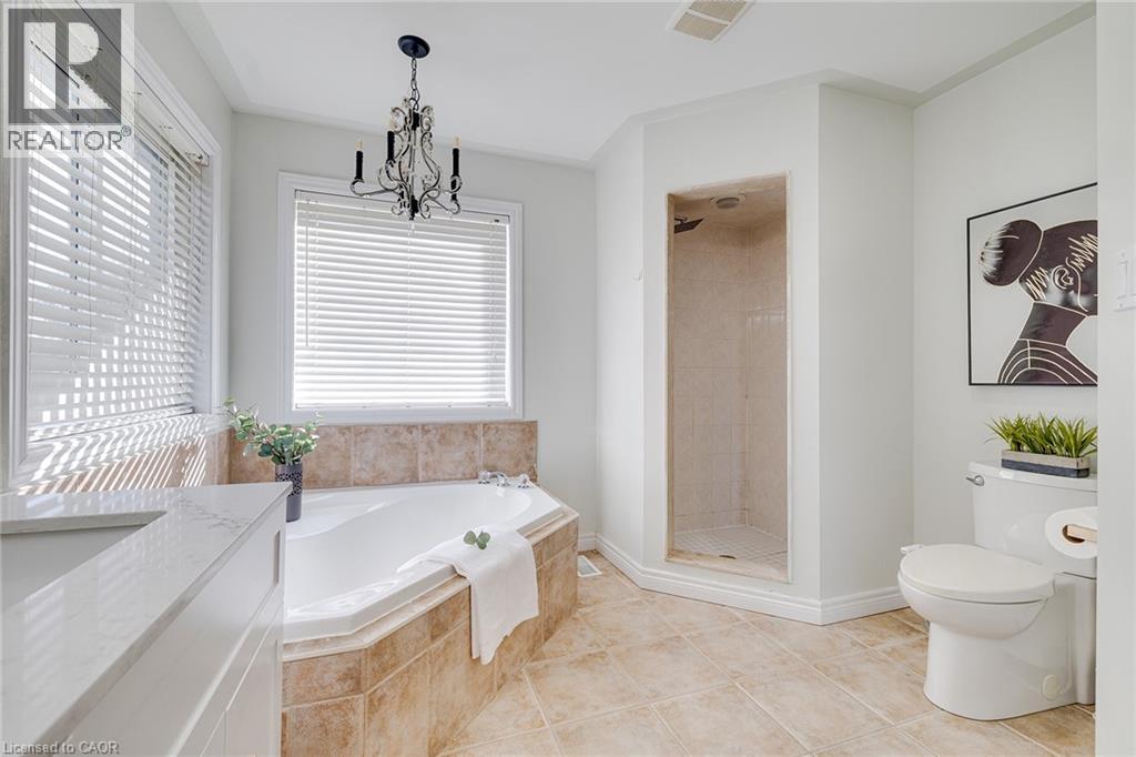 Photo 22 of 44 Pentland Road, Waterdown ON