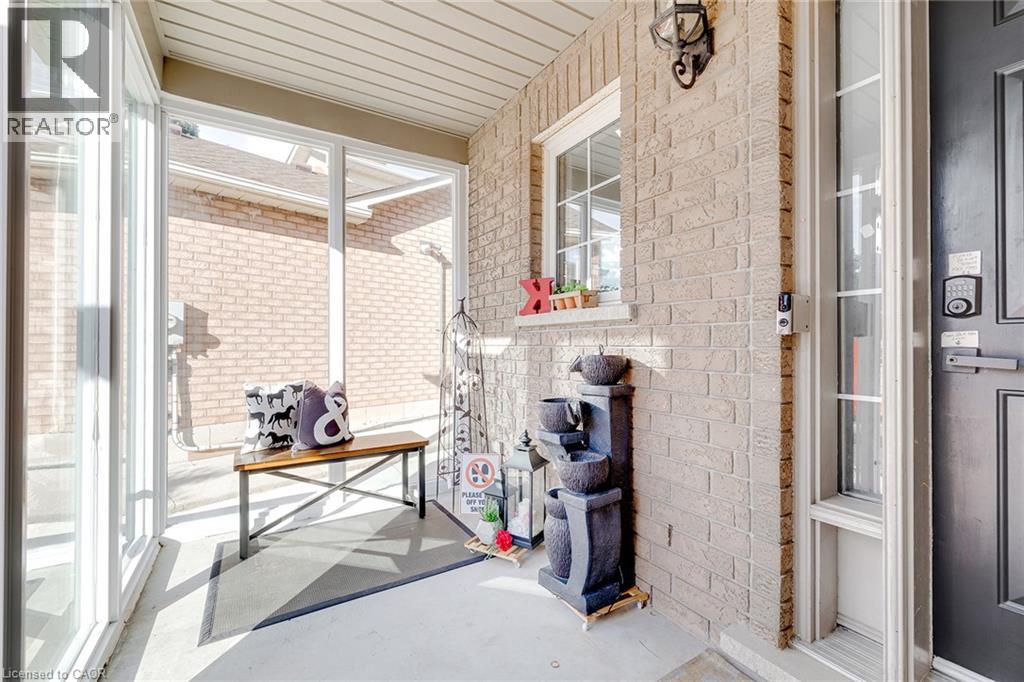Photo 3 of 44 Pentland Road, Waterdown ON