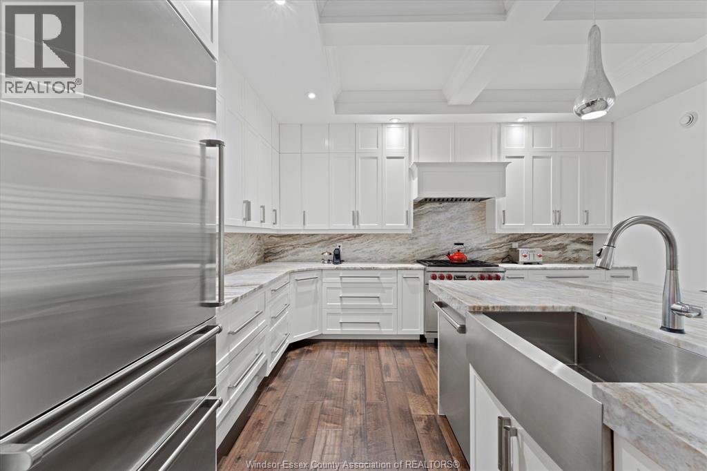 Photo 16 of 540 Kennedy Drive West, Windsor ON