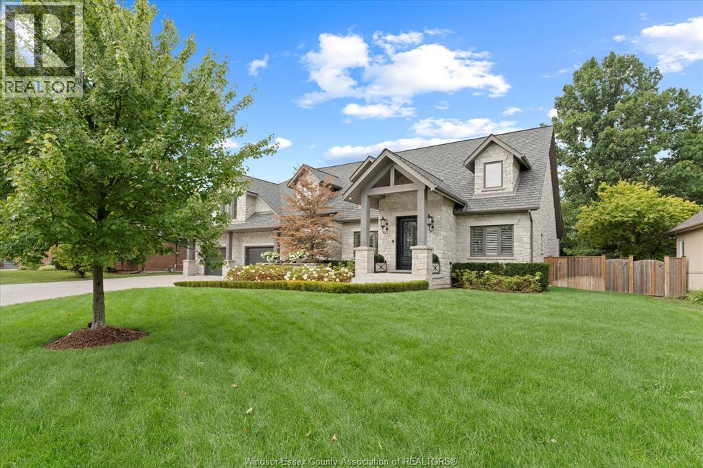 Photo 2 of 540 Kennedy Drive West, Windsor ON