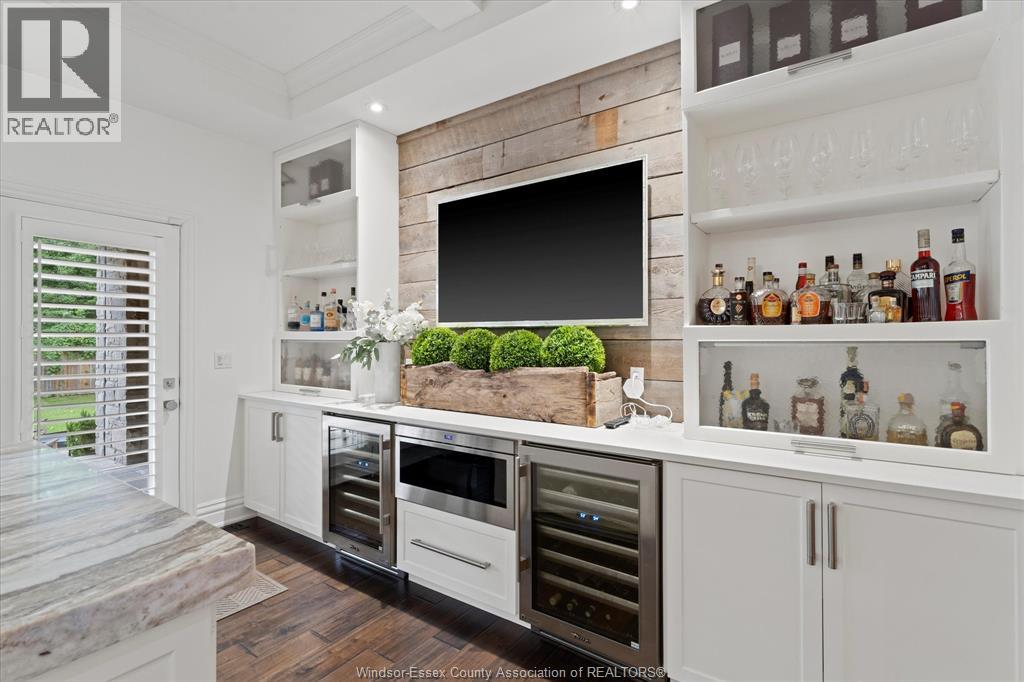 Photo 21 of 540 Kennedy Drive West, Windsor ON