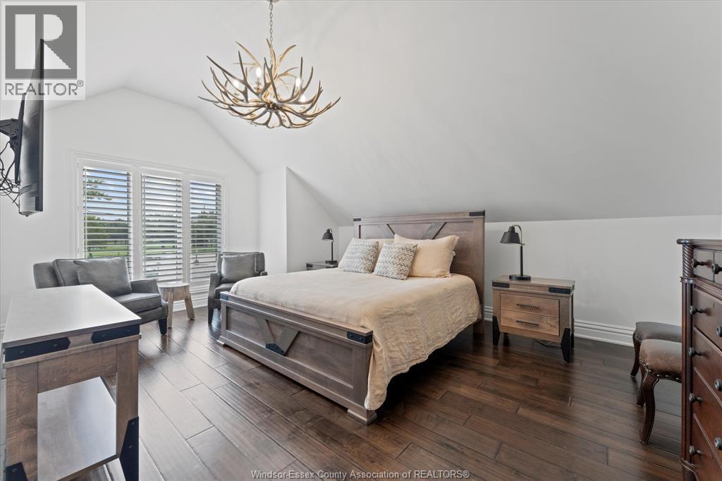 Photo 29 of 540 Kennedy Drive West, Windsor ON