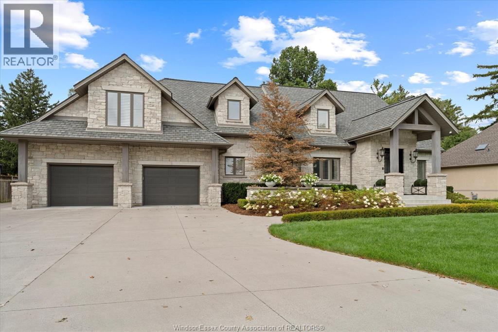 Photo 4 of 540 Kennedy Drive West, Windsor ON