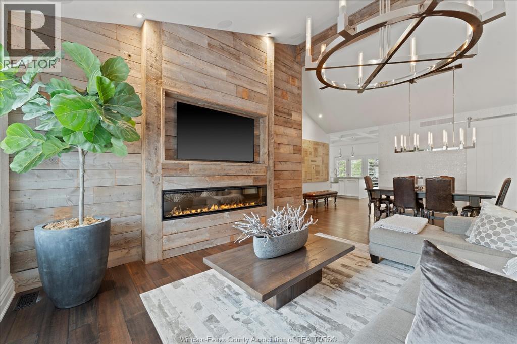 Photo 7 of 540 Kennedy Drive West, Windsor ON