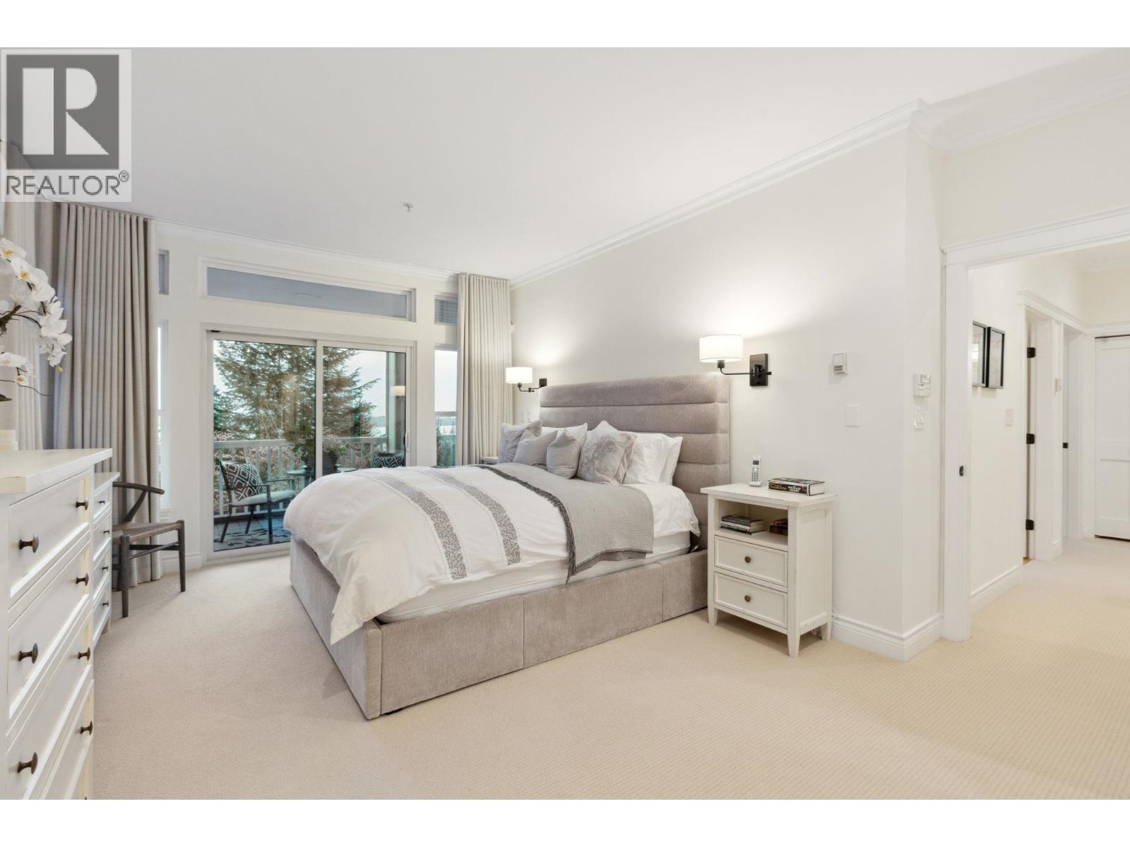 4948 EDENDALE LANE, West Vancouver