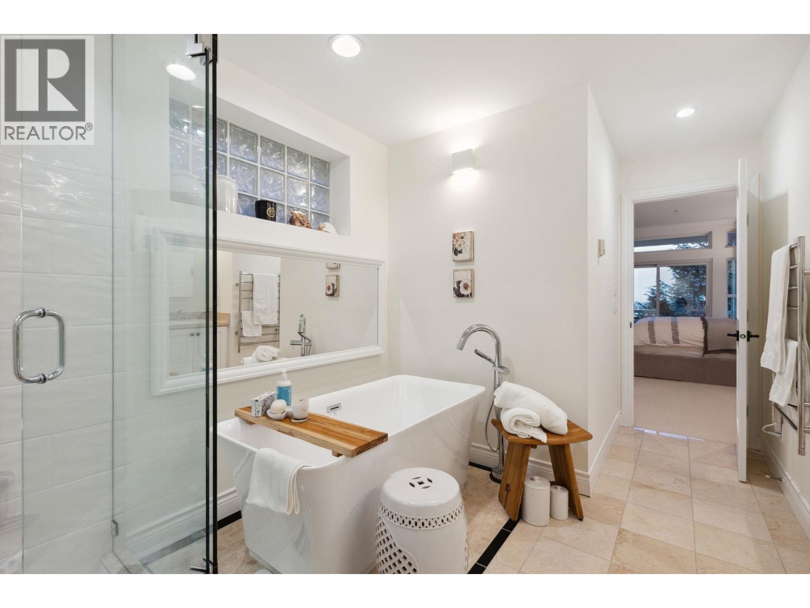 4948 EDENDALE LANE, West Vancouver