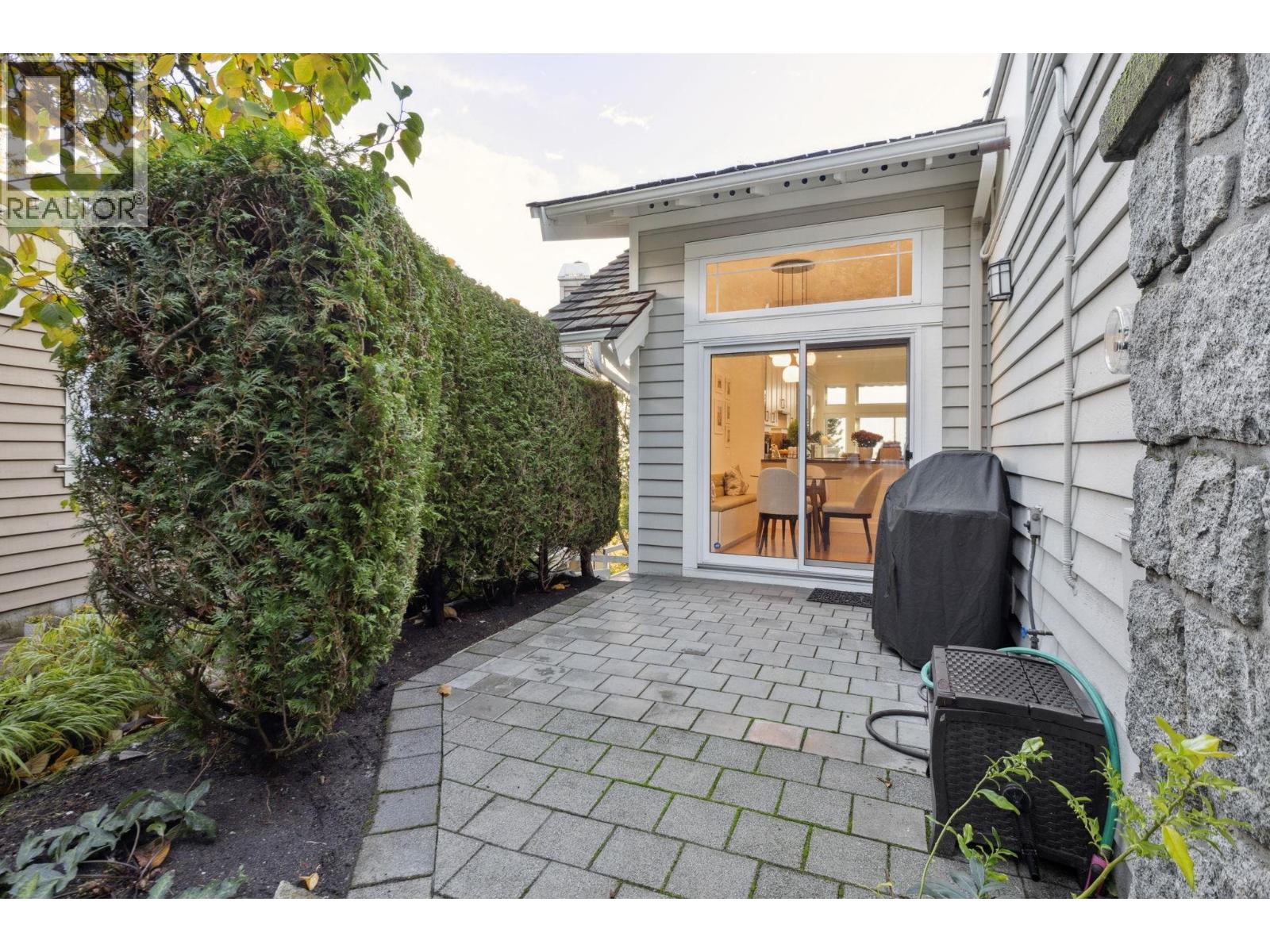 4948 EDENDALE LANE, West Vancouver