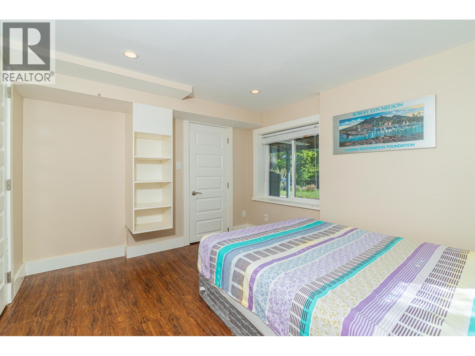 Photo 29 of 2460 Mathers Avenue, West Vancouver BC