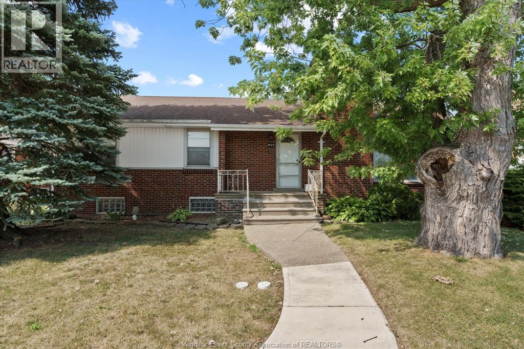 Photo 1 of 1929 Olive Road, Windsor ON