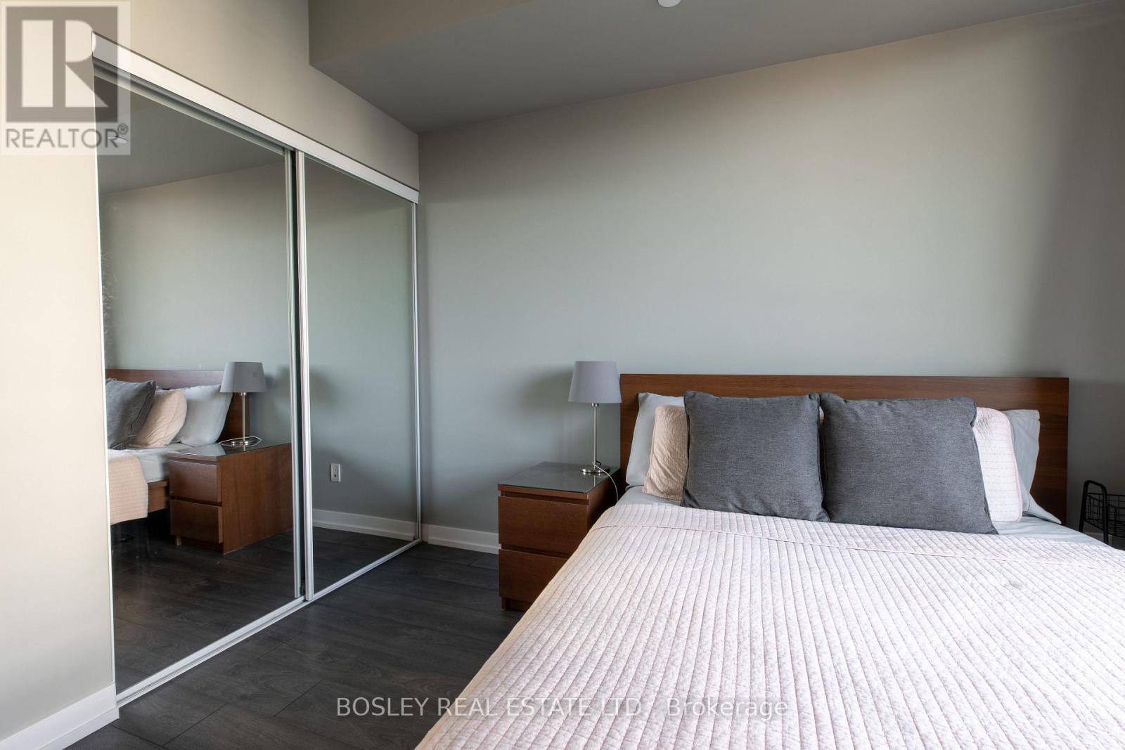 Photo 14 of 1012 200 Sackville Street, Toronto ON