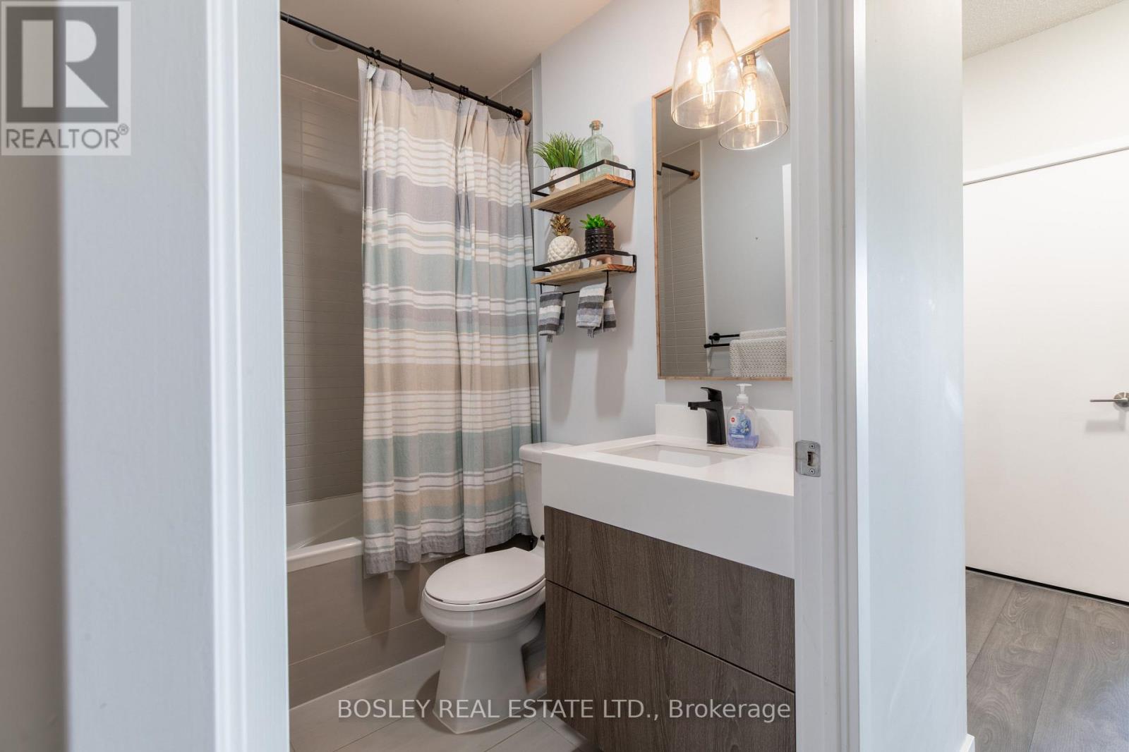 Photo 8 of 1012 200 Sackville Street, Toronto ON