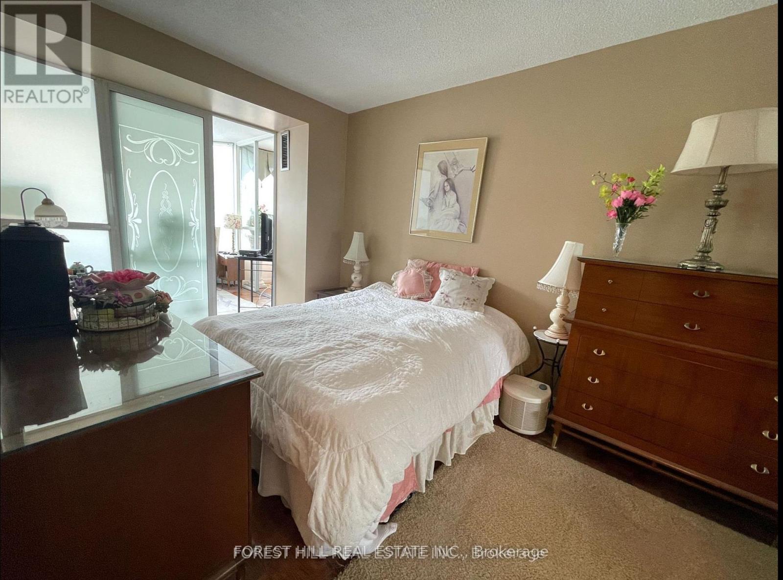 Photo 18 of 206 1131 Steeles Avenue W, Toronto ON
