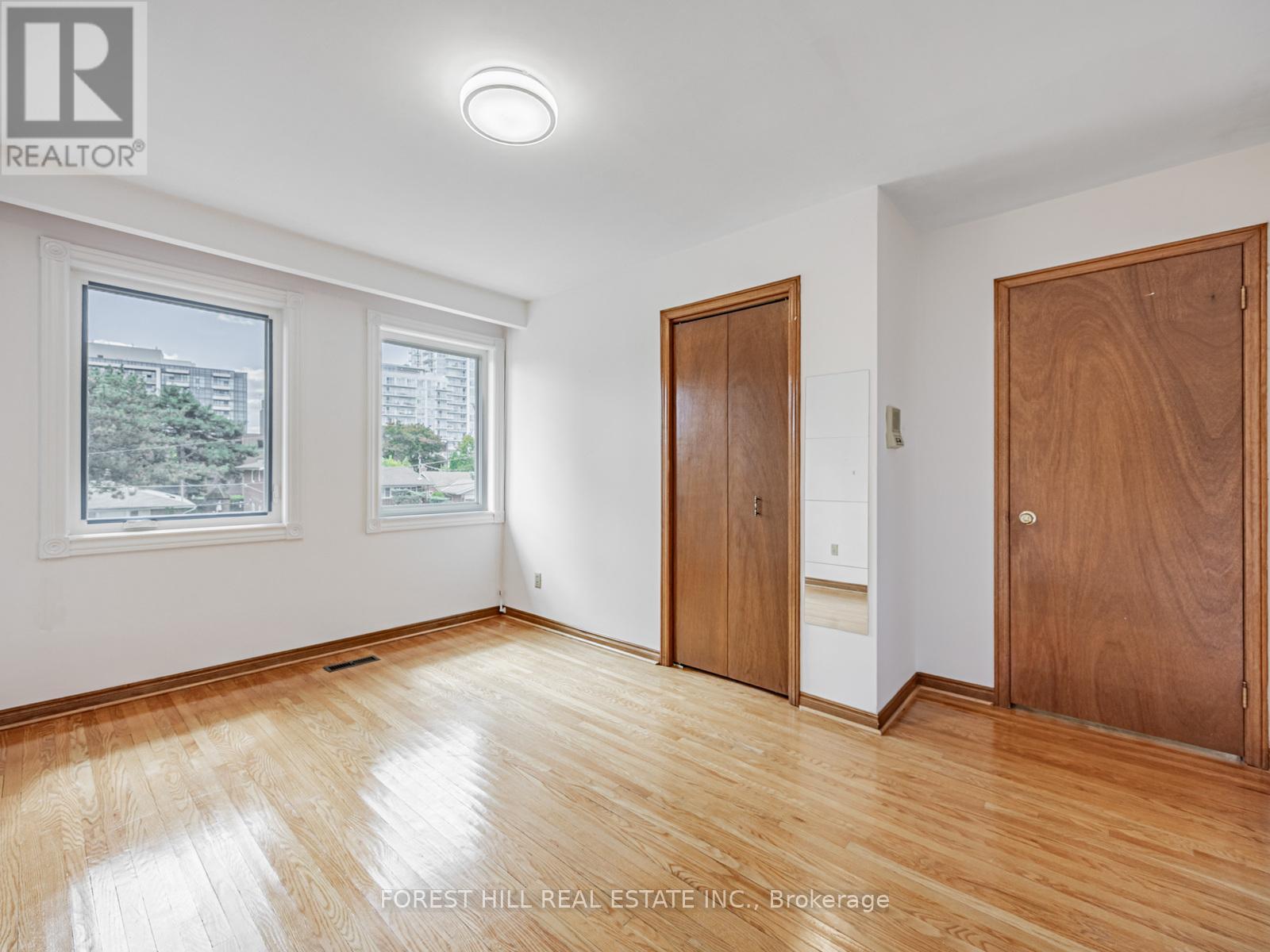Photo 18 of 16 Clayland Drive, Toronto ON