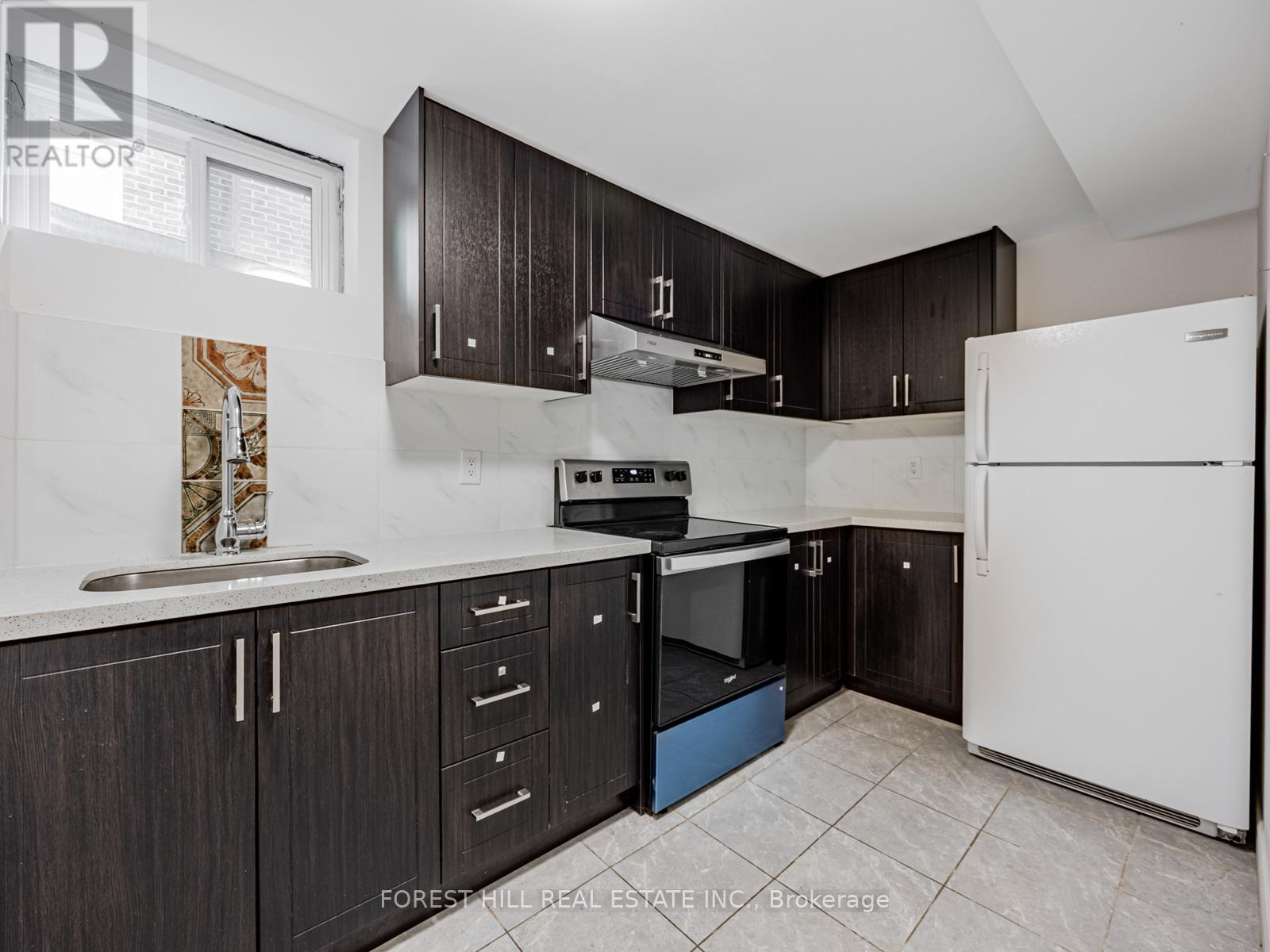 Photo 28 of 16 Clayland Drive, Toronto ON