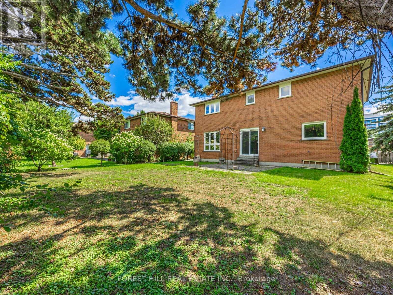 Photo 33 of 16 Clayland Drive, Toronto ON