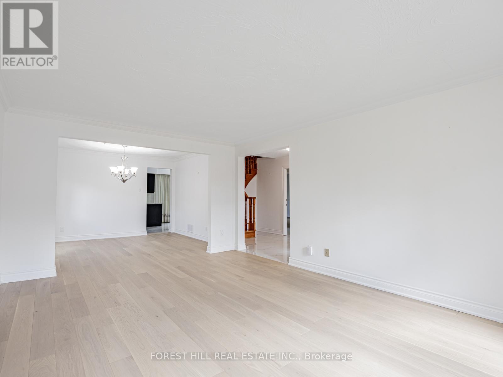 Photo 5 of 16 Clayland Drive, Toronto ON
