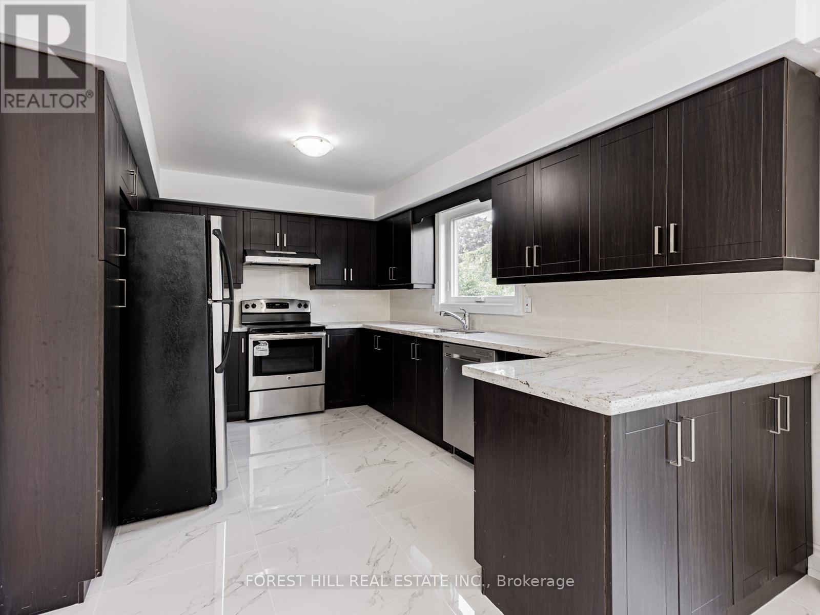 Photo 7 of 16 Clayland Drive, Toronto ON