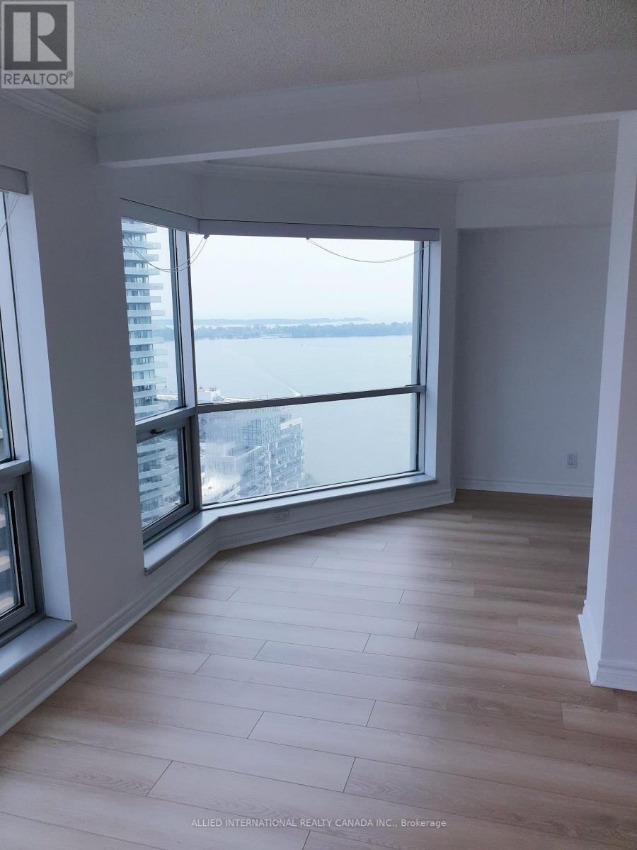 Photo 8 of 3010 10 Yonge Street, Toronto ON
