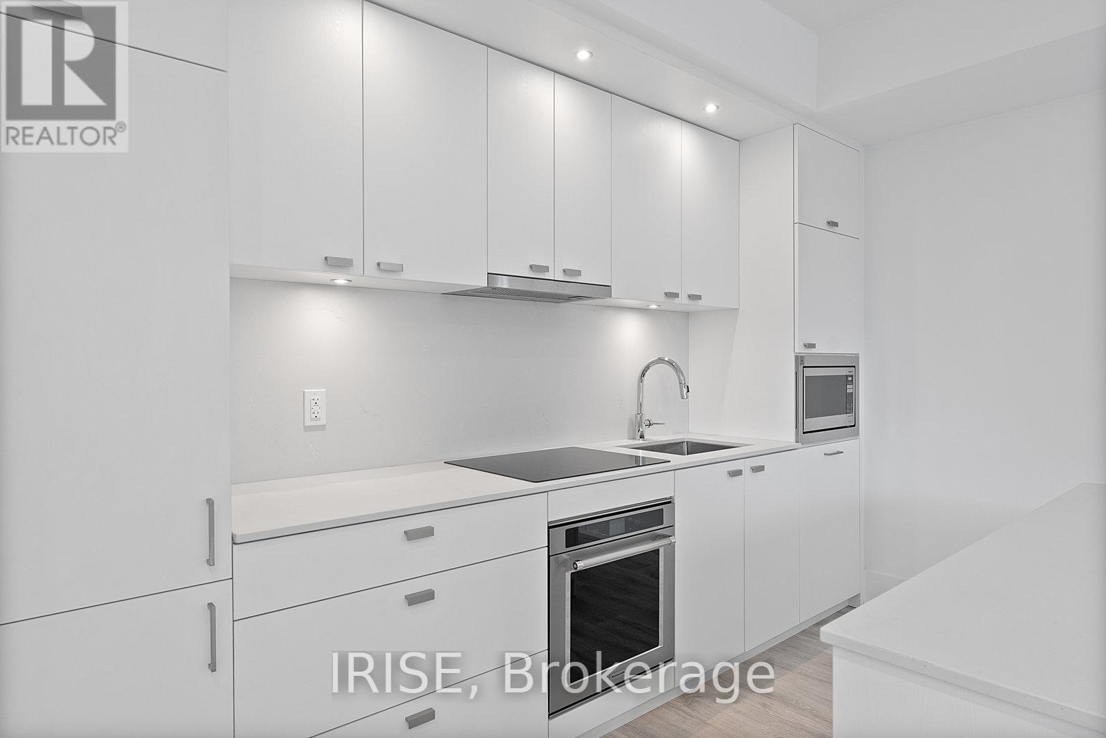 Photo 12 of 301 115 Denison Avenue, Toronto ON
