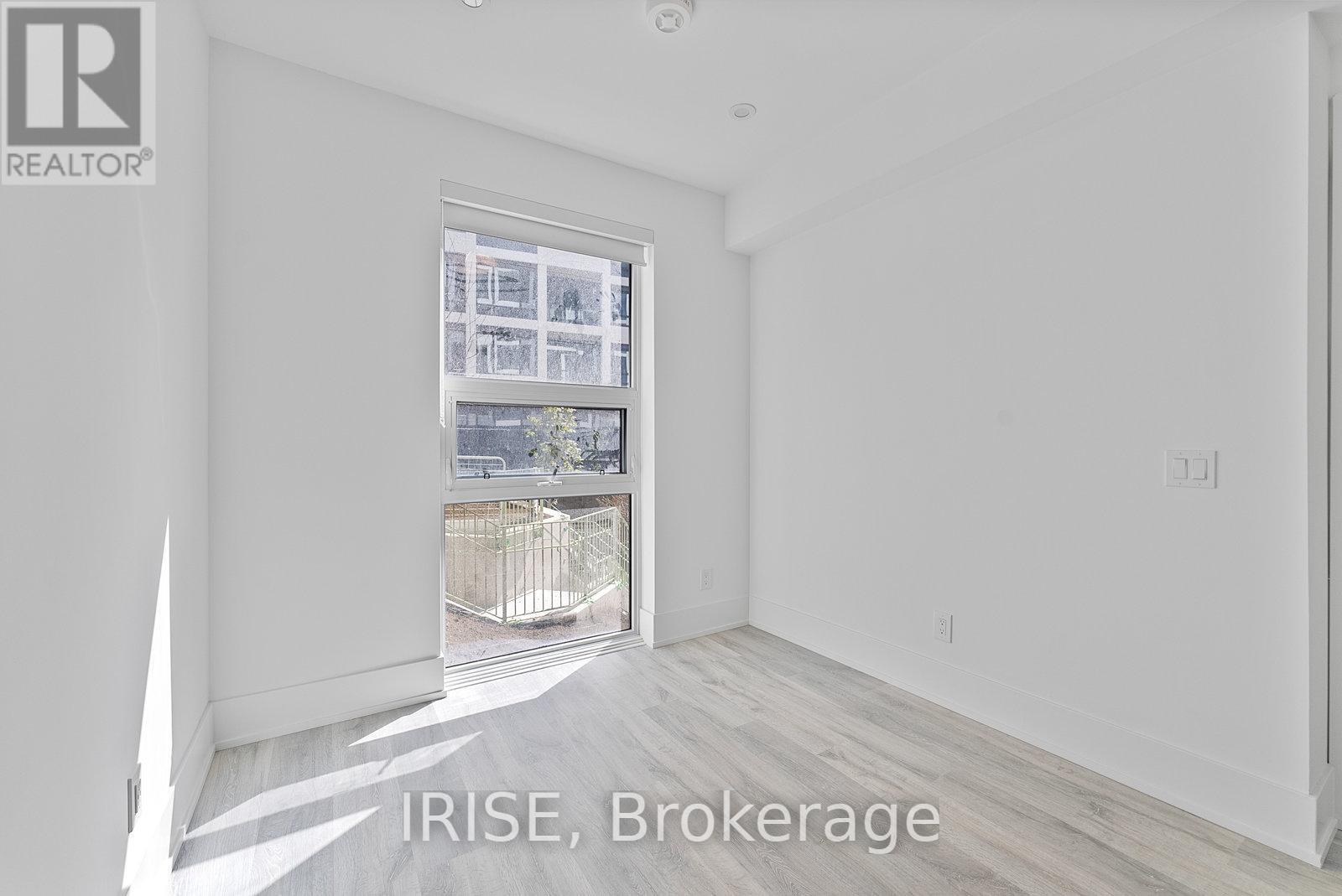Photo 17 of 301 115 Denison Avenue, Toronto ON