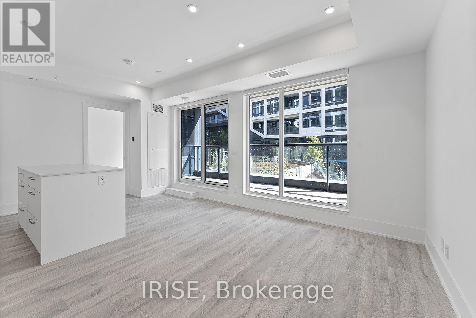 Photo 5 of 301 115 Denison Avenue, Toronto ON