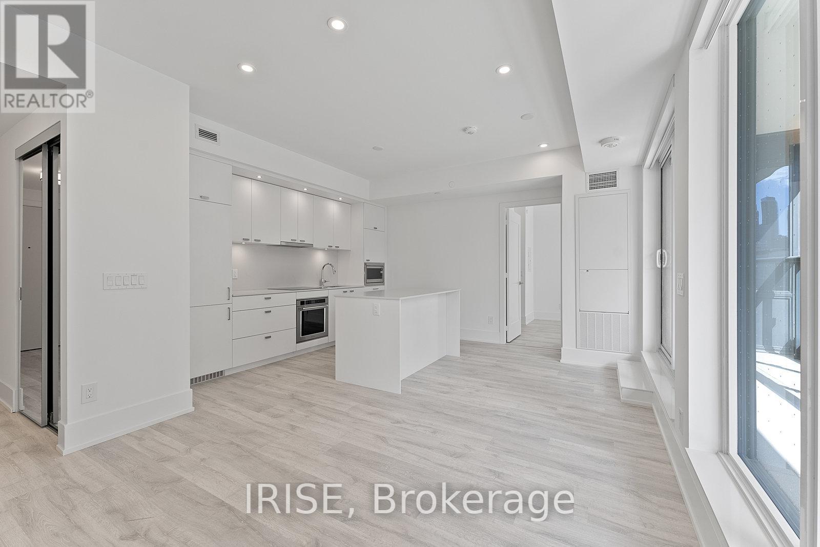 Photo 6 of 301 115 Denison Avenue, Toronto ON
