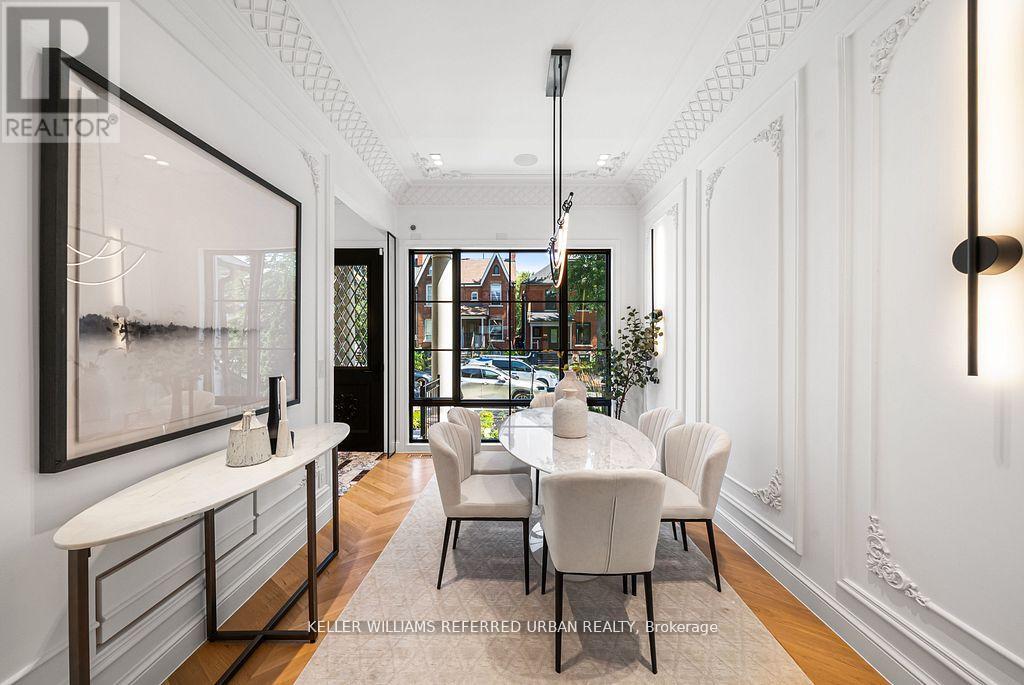 Photo 11 of 72 Montrose Avenue, Toronto ON