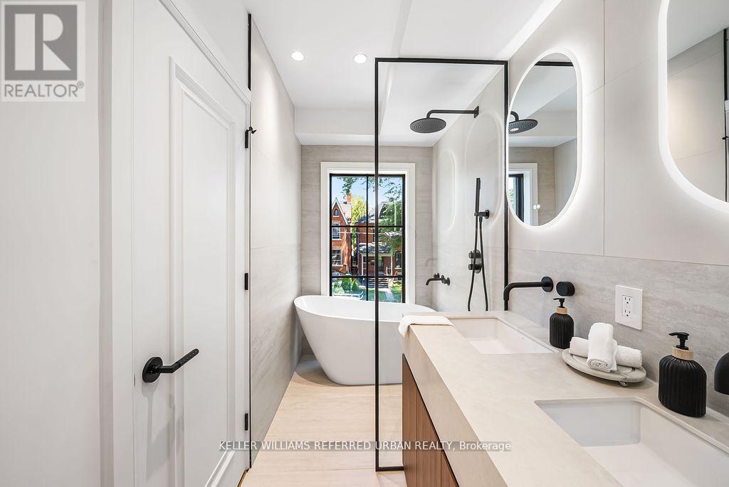 Photo 22 of 72 Montrose Avenue, Toronto ON