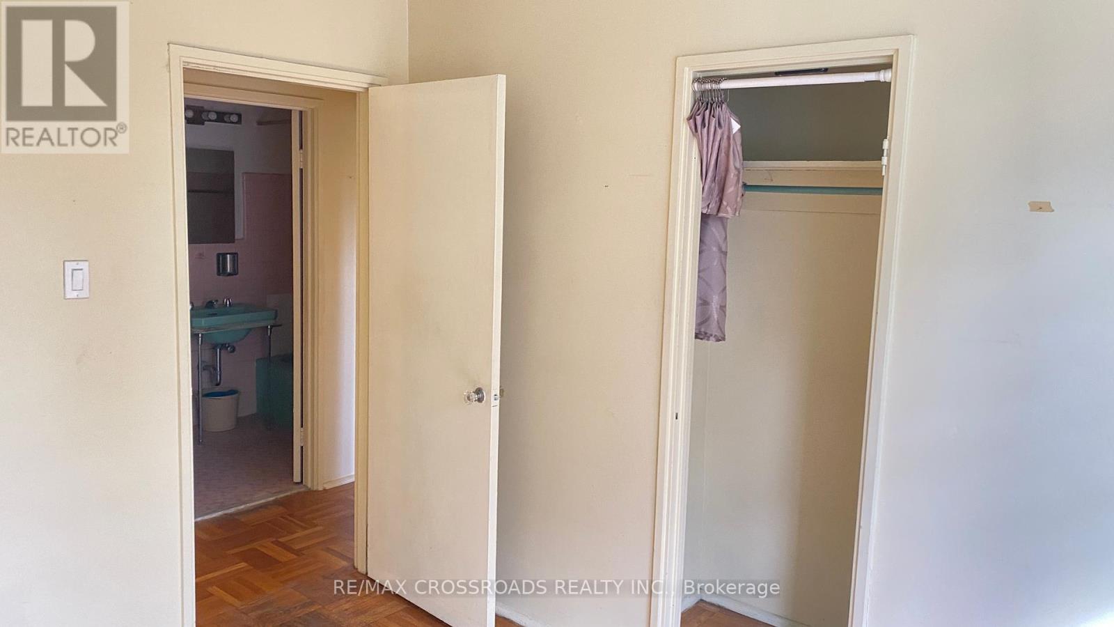 Photo 12 of 302 30 Elm Avenue, Toronto ON