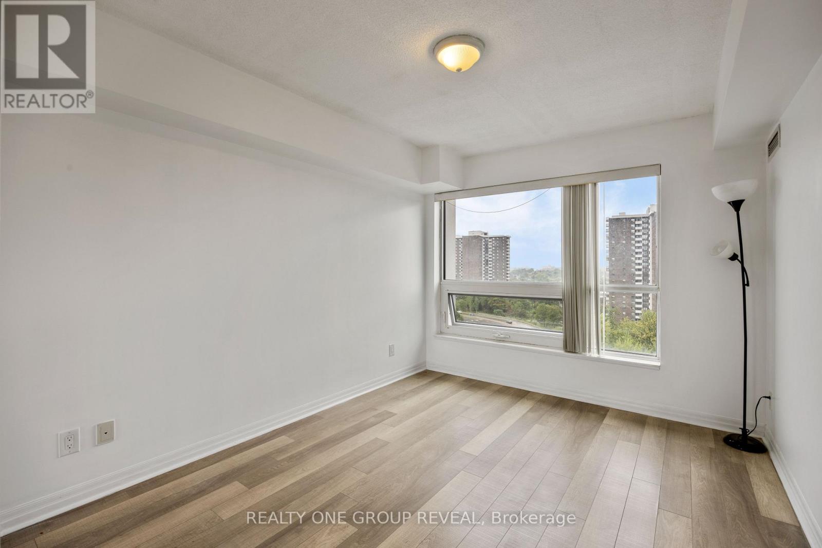 Photo 12 of 1109 2015 Sheppard Avenue E, Toronto ON