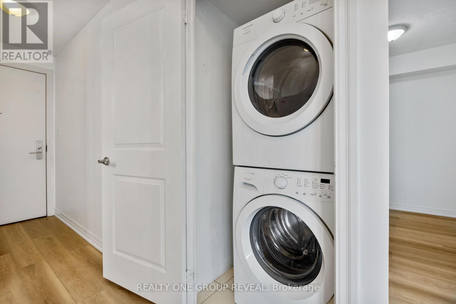 Photo 13 of 1109 2015 Sheppard Avenue E, Toronto ON