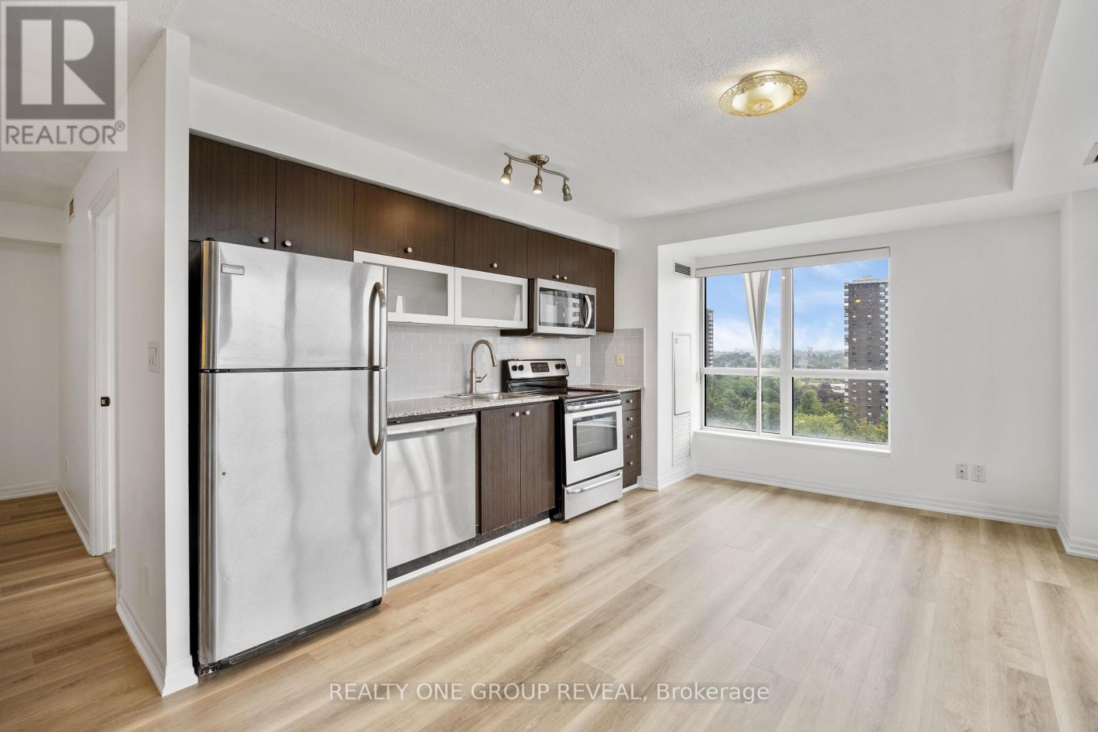 Photo 15 of 1109 2015 Sheppard Avenue E, Toronto ON