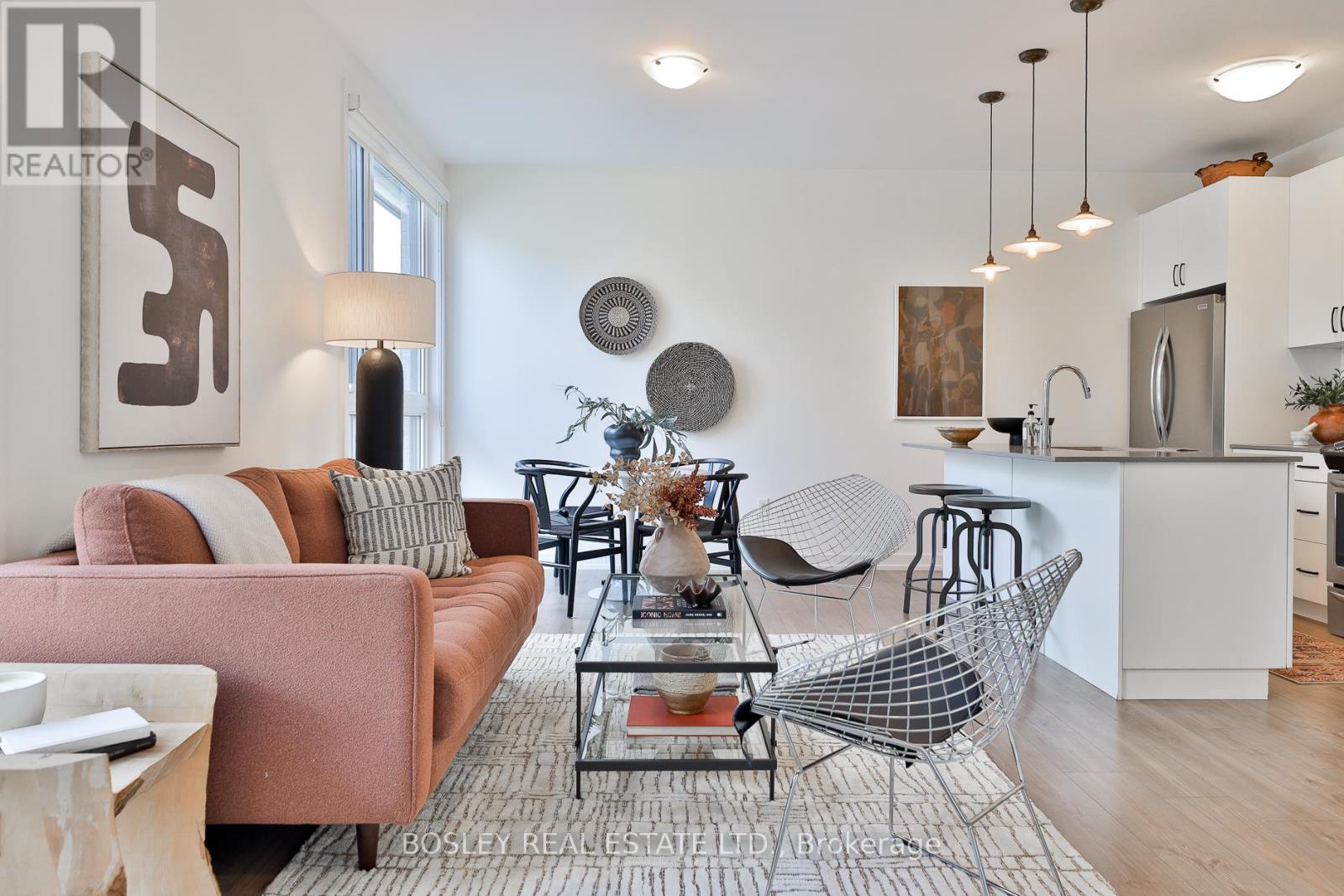 Photo 1 of Th 8 39 Florence Street, Toronto ON