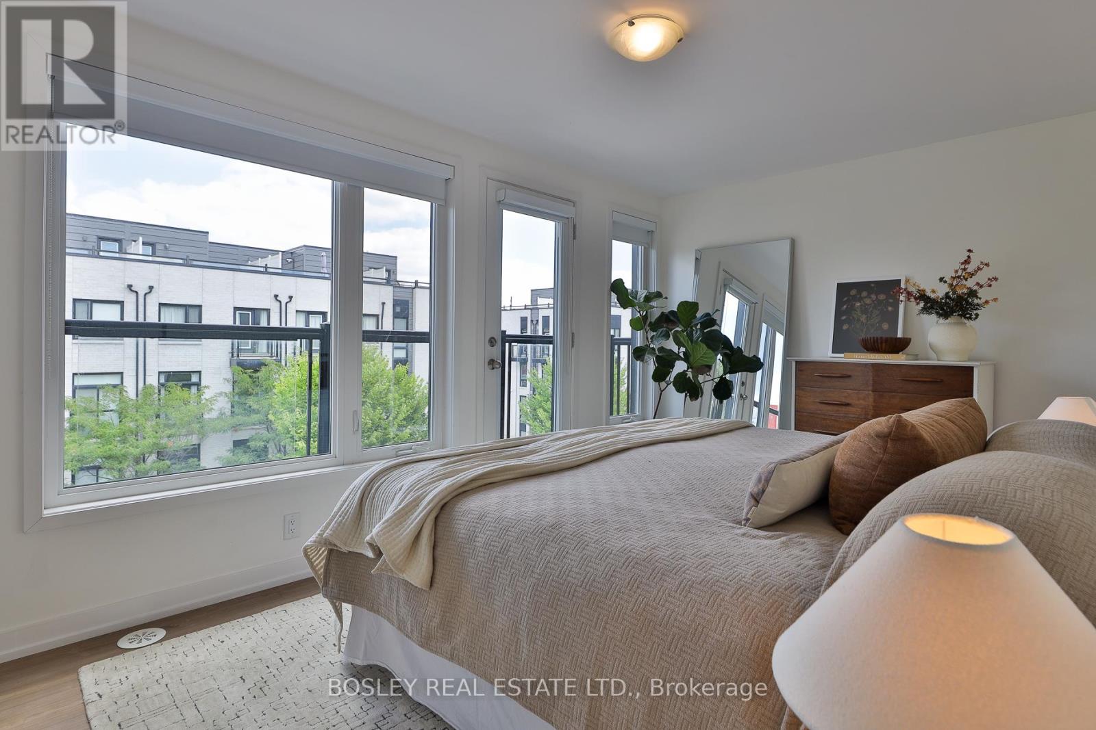 Photo 20 of Th 8 39 Florence Street, Toronto ON