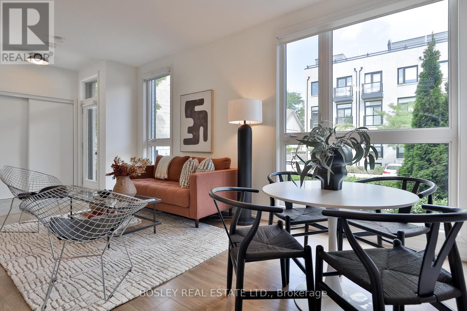 Photo 5 of Th 8 39 Florence Street, Toronto ON