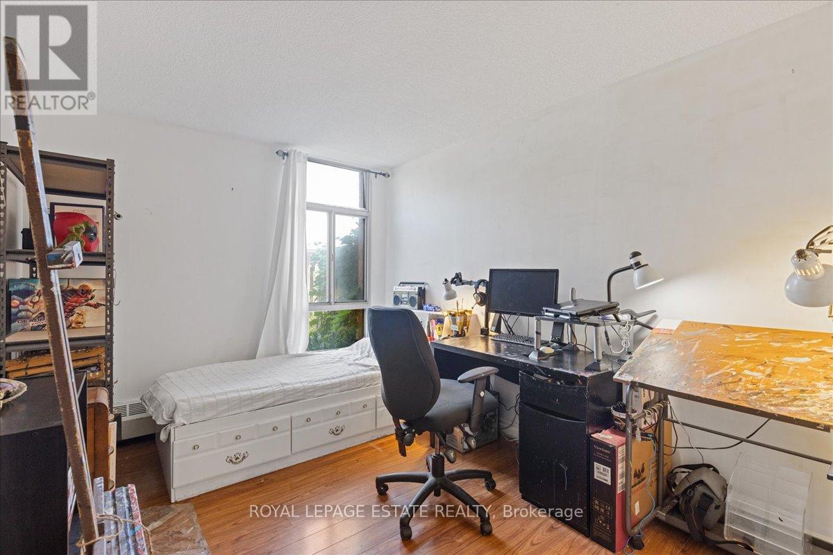 Photo 16 of P 3 1703 Mccowan Road, Toronto ON